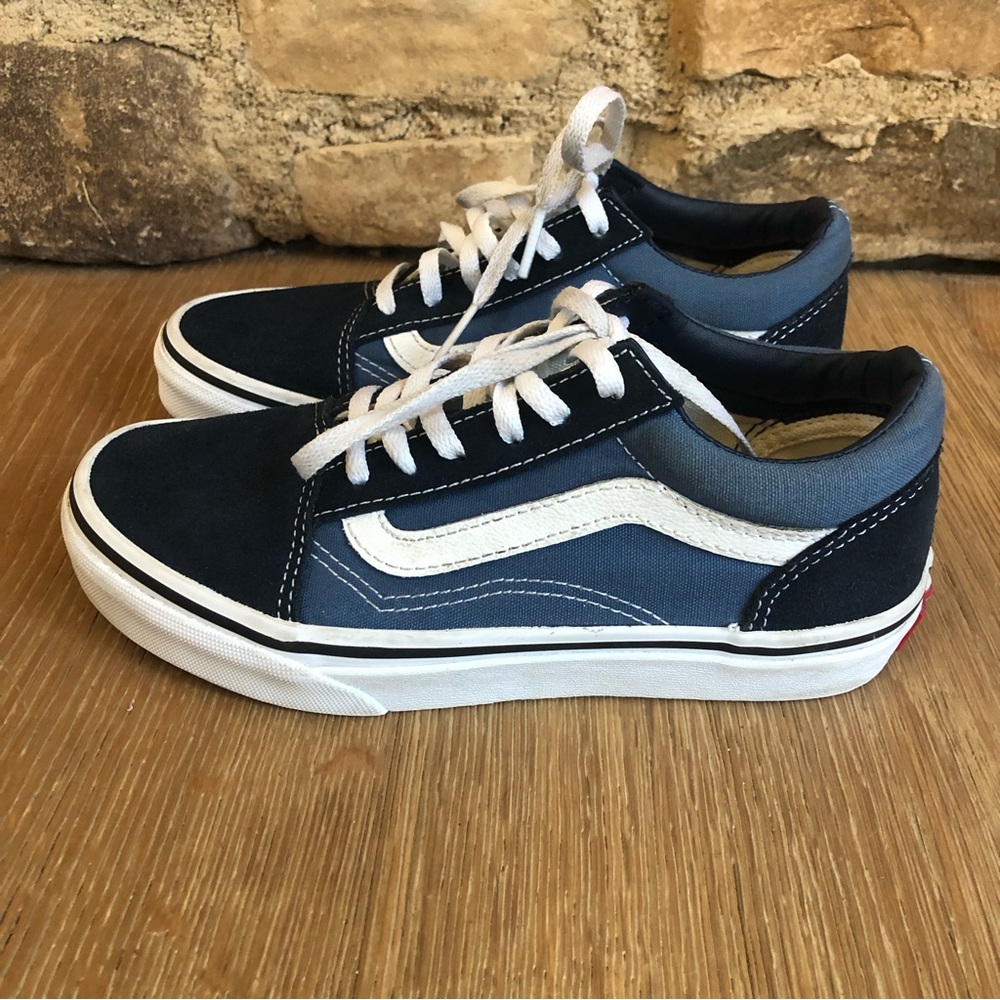 Vans Old Skool skate sneakers size 2 price firm!